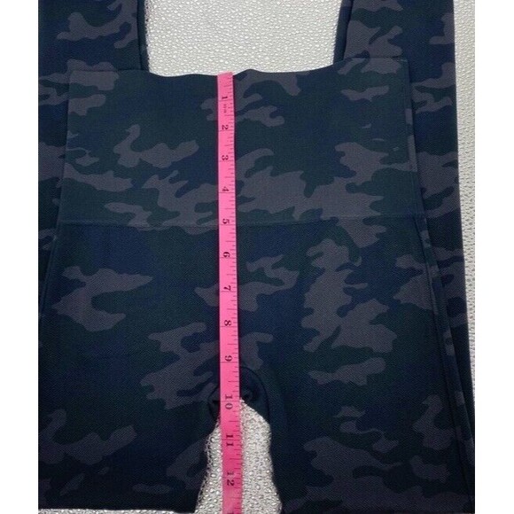 Spanx Size S Look At Me Now Camo Printed Seamless Crop Cropped Leggings - Picture 10 of 13